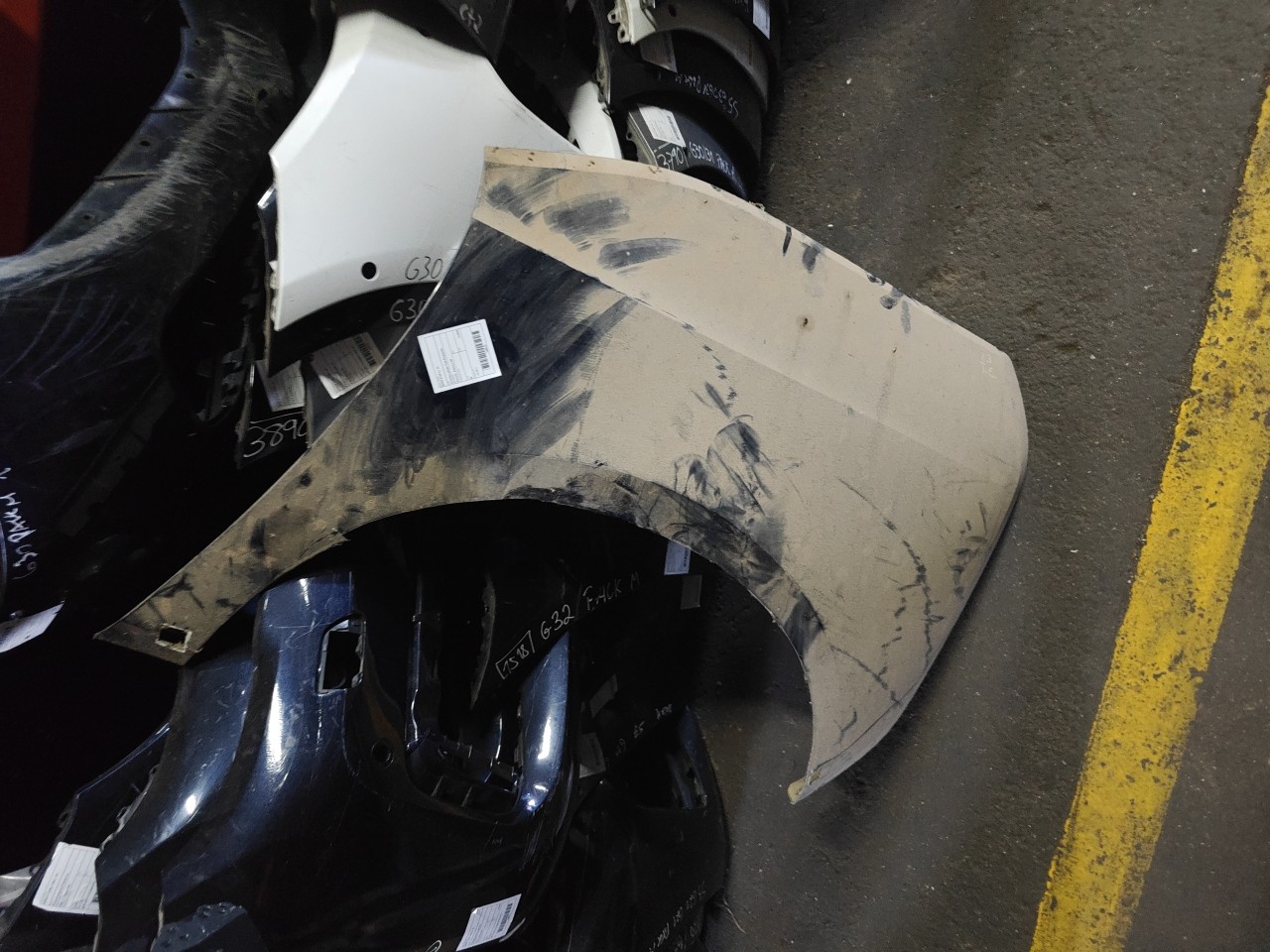 Guarda Lamas Tras Esquerdo BMW i3 (I01) | 13 - 