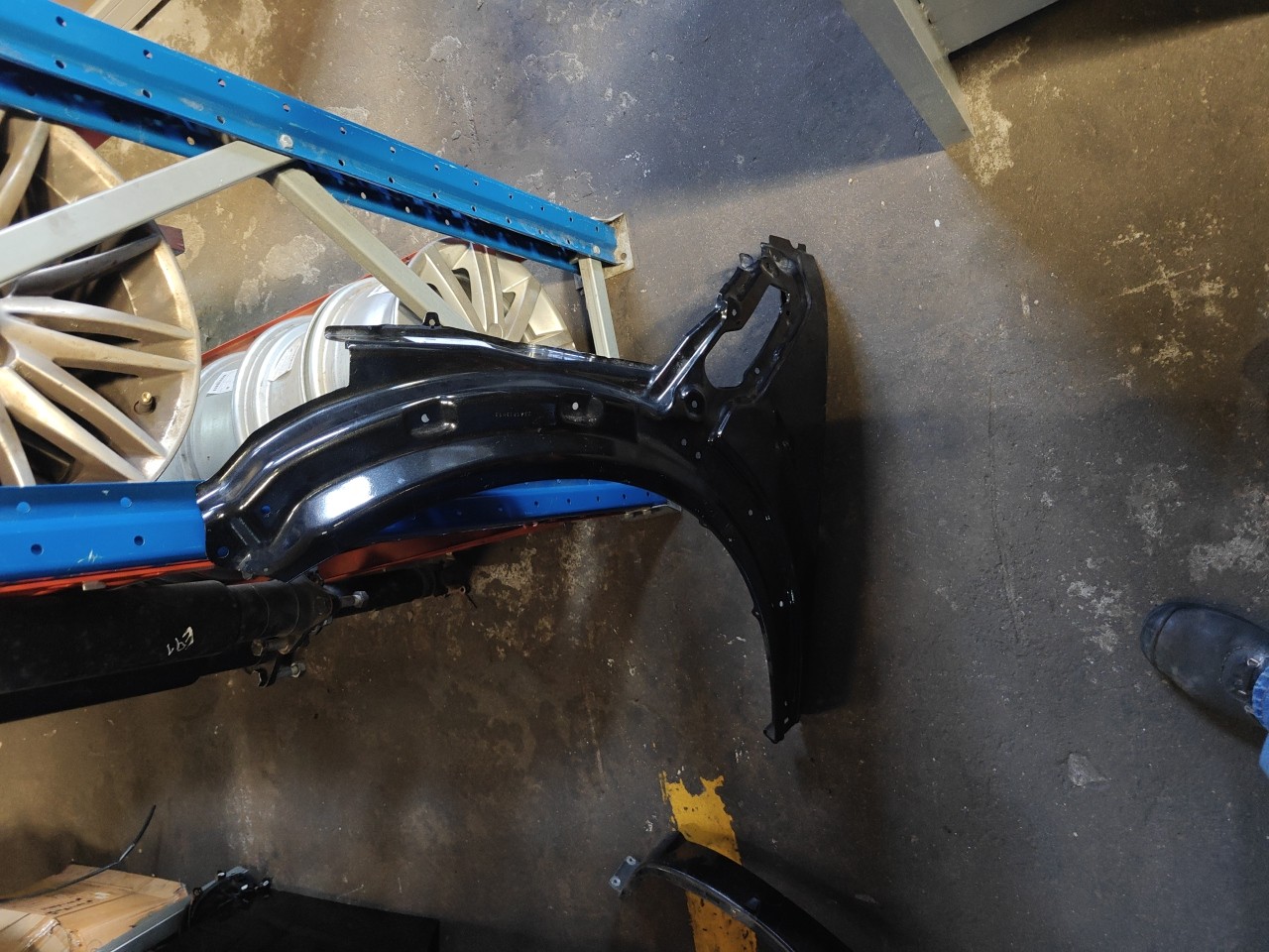 Left Fender MINI MINI COUNTRYMAN (R60) | 10 - 16