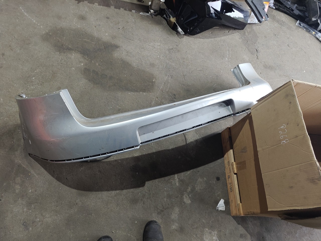 Parachoques Trás / Para Choques traseiro nu VOLKSWAGEN GOLF V (1K1) | 03 - 09