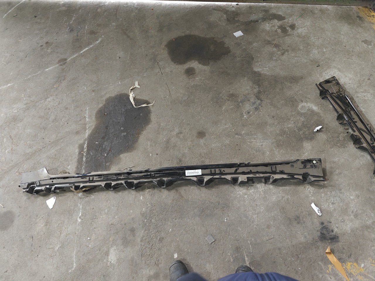 Embaladeira Esquerda plastico BMW 4 Gran Coupe (G26)