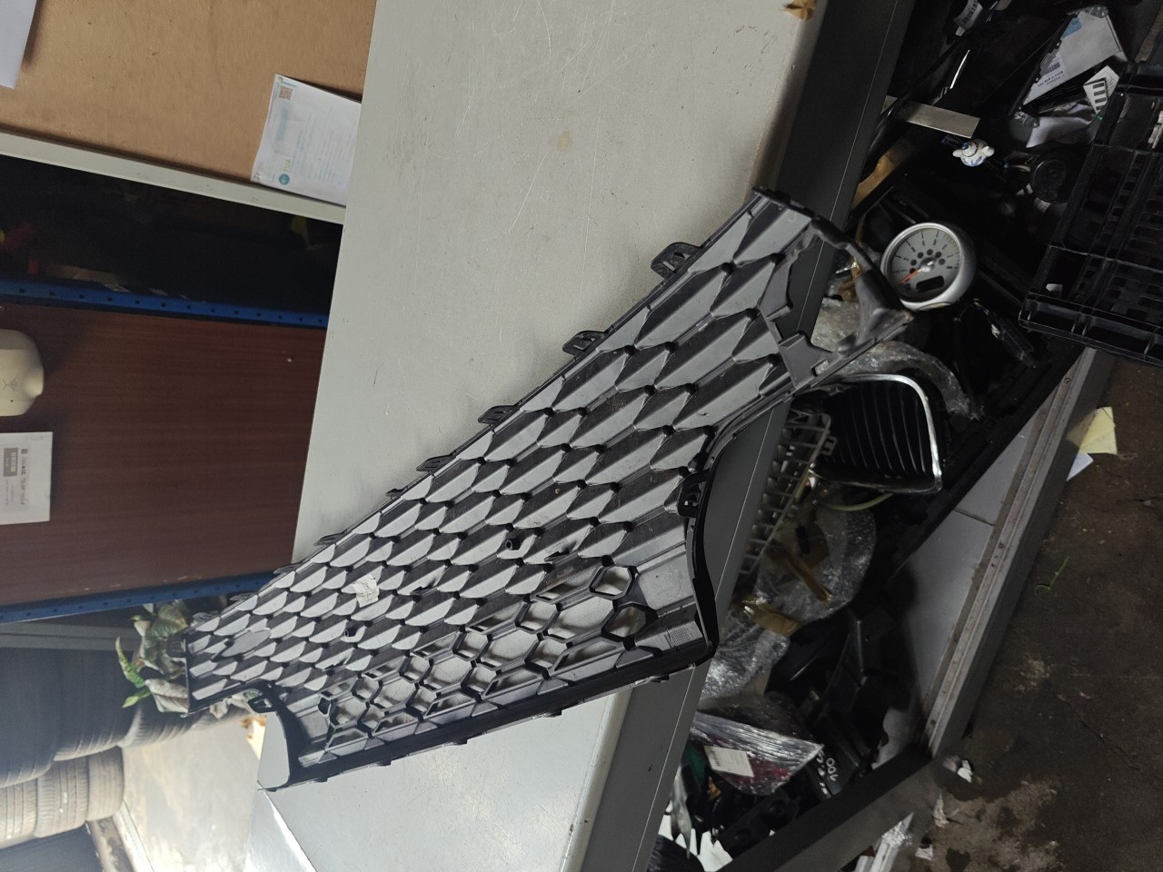 Grelha Inferior do Parachoques Frente MINI MINI (F56) | 13 - 