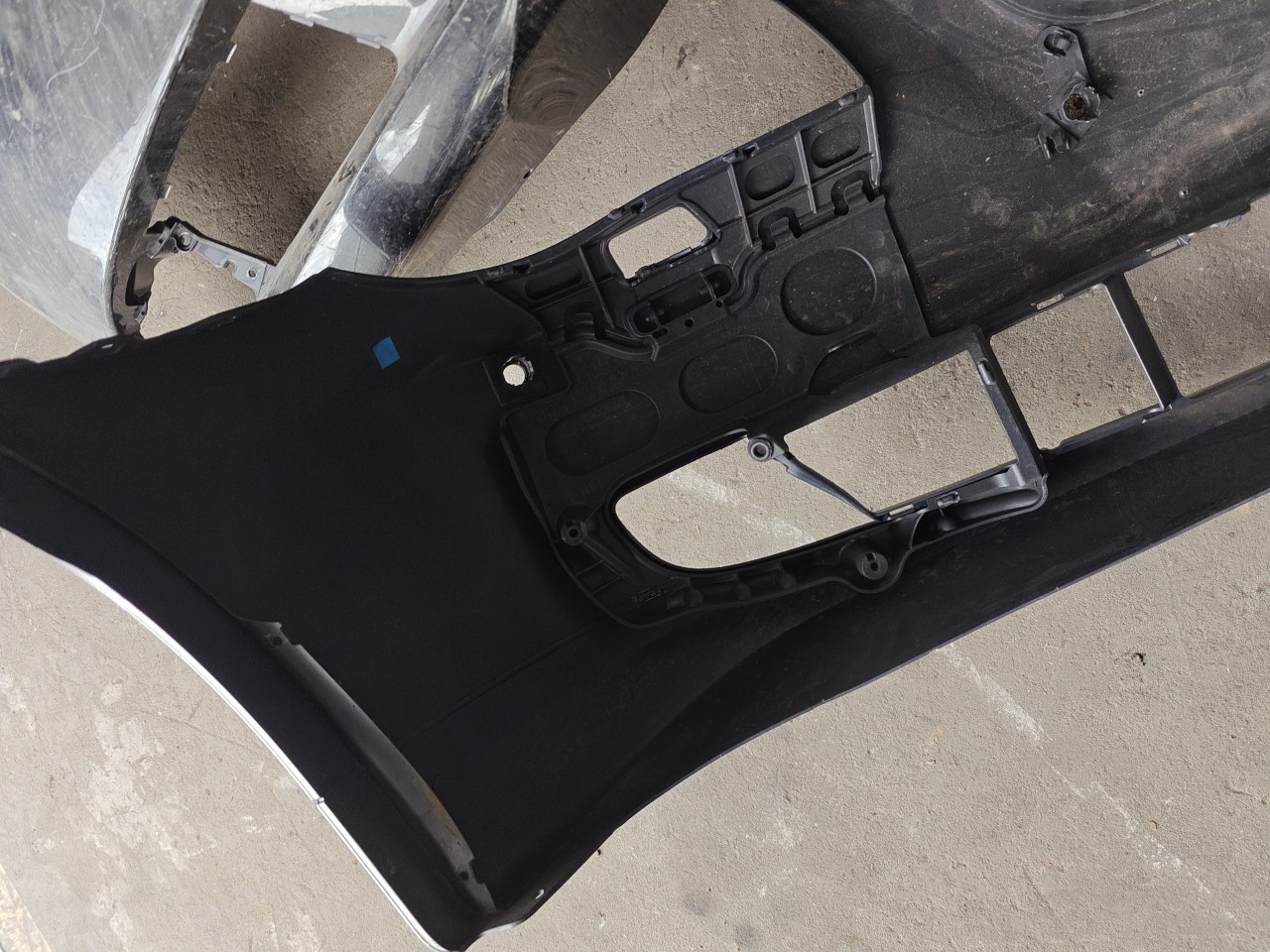 Parachoques Frente / Para Choques Frontal nu BMW 5 (E60) | 01 - 10 Imagem-12