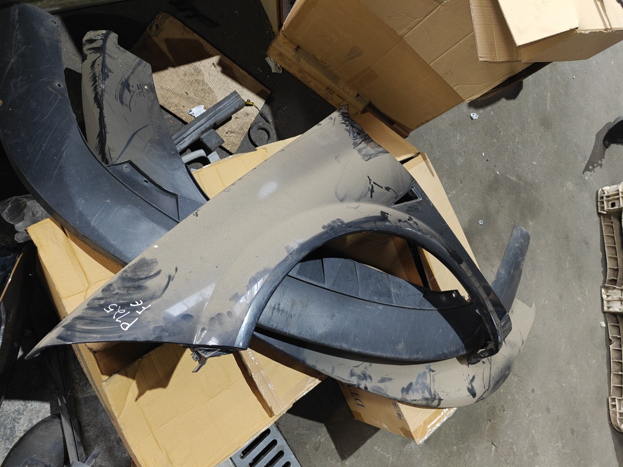 Guarda Lamas Frente Esquerdo RENAULT MEGANE II Grandtour (KM0/1_) | 03 - 12