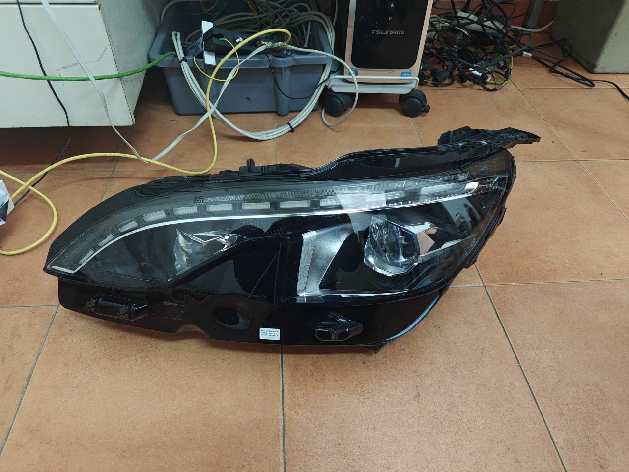 Farol Frente Esquerdo / Otica Esquerda PEUGEOT 3008 SUV (M_) | 16 - 