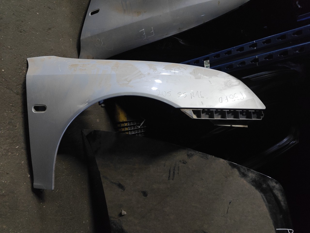 Guarda Lamas Frente Direito SAAB 9-3 Cabriolet (YS3F) | 03 - 15