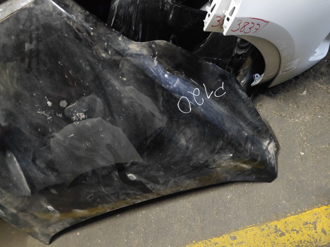 Capo FORD FOCUS II (DA_, HCP, DP) | 04 - 13 Imagem-3 Capo FORD FOCUS II (DA_, HCP, DP) | 04 - 13 Imagem-3