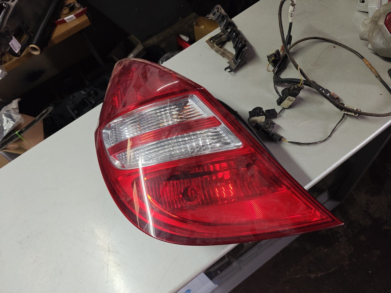 Farolim Esquerdo Painel Lanterna Esquerda Ilharga HYUNDAI i30 (FD) | 07 - 12