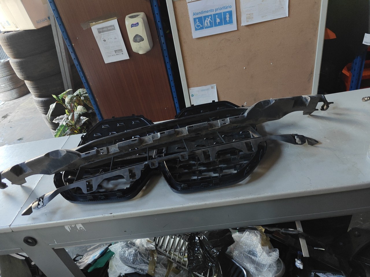 Friso Central do Parachoques Frente BMW 3 (F30, F80) | 11 - 18