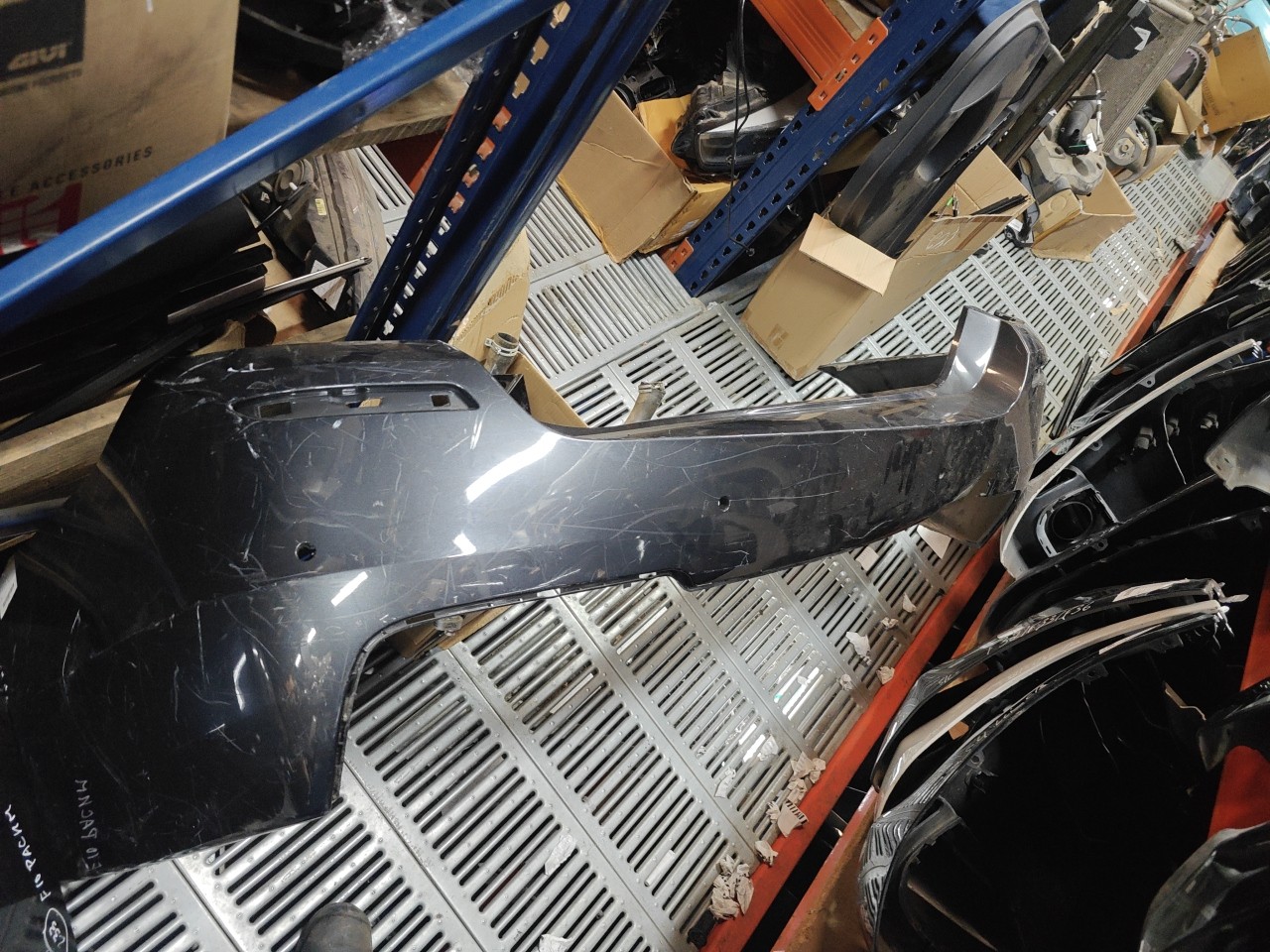 Parachoques Trás / Para Choques traseiro nu BMW 5 (F10) | 09 - 16
