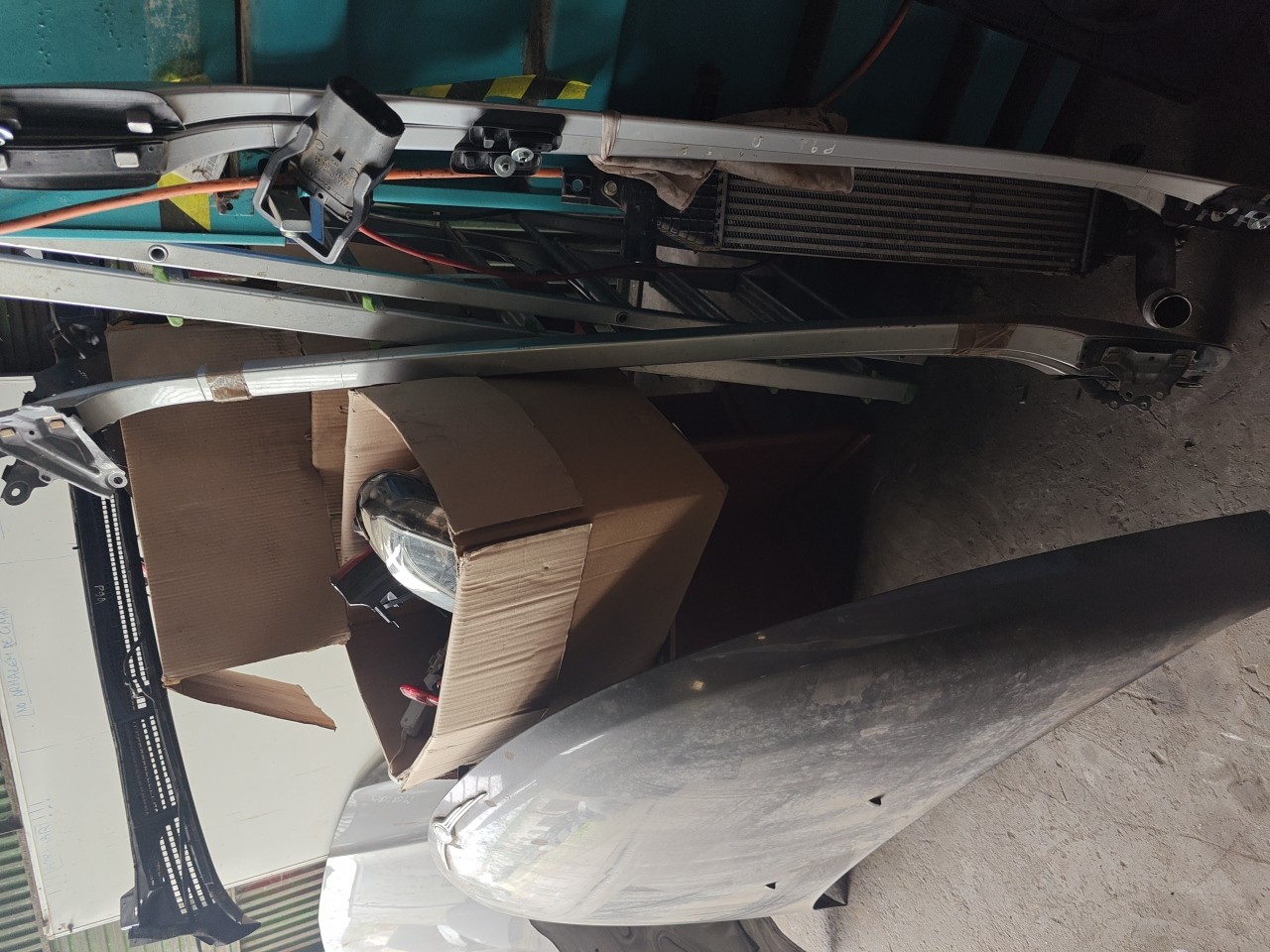 Conjunto de Barras do tejadilho TOYOTA AVENSIS três volumes (_T25_) | 03 - 08