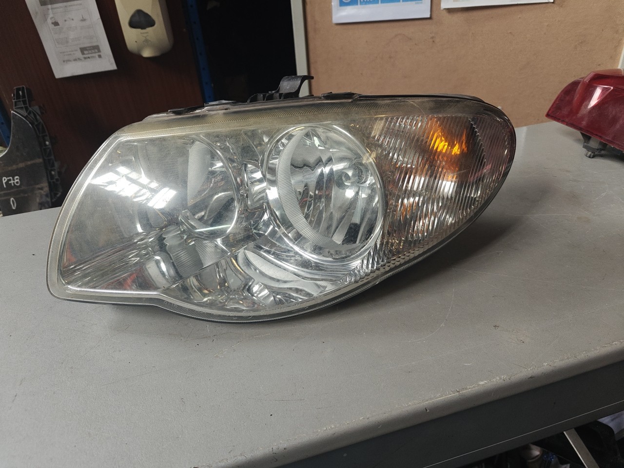 Farol Frente Esquerdo / Otica Esquerda CHRYSLER VOYAGER / GRAND VOYAGER III (GS) | 95 - 01
