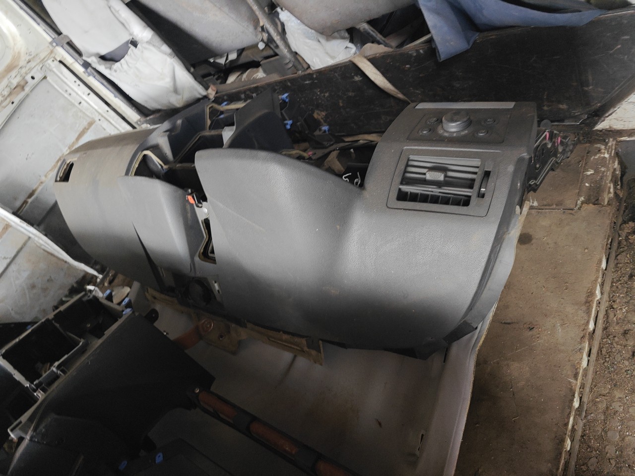 Dashboard OPEL ZAFIRA B Van (A05) | 05 - 15 Imagem-1 Dashboard OPEL ZAFIRA B Van (A05) | 05 - 15 Imagem-1
