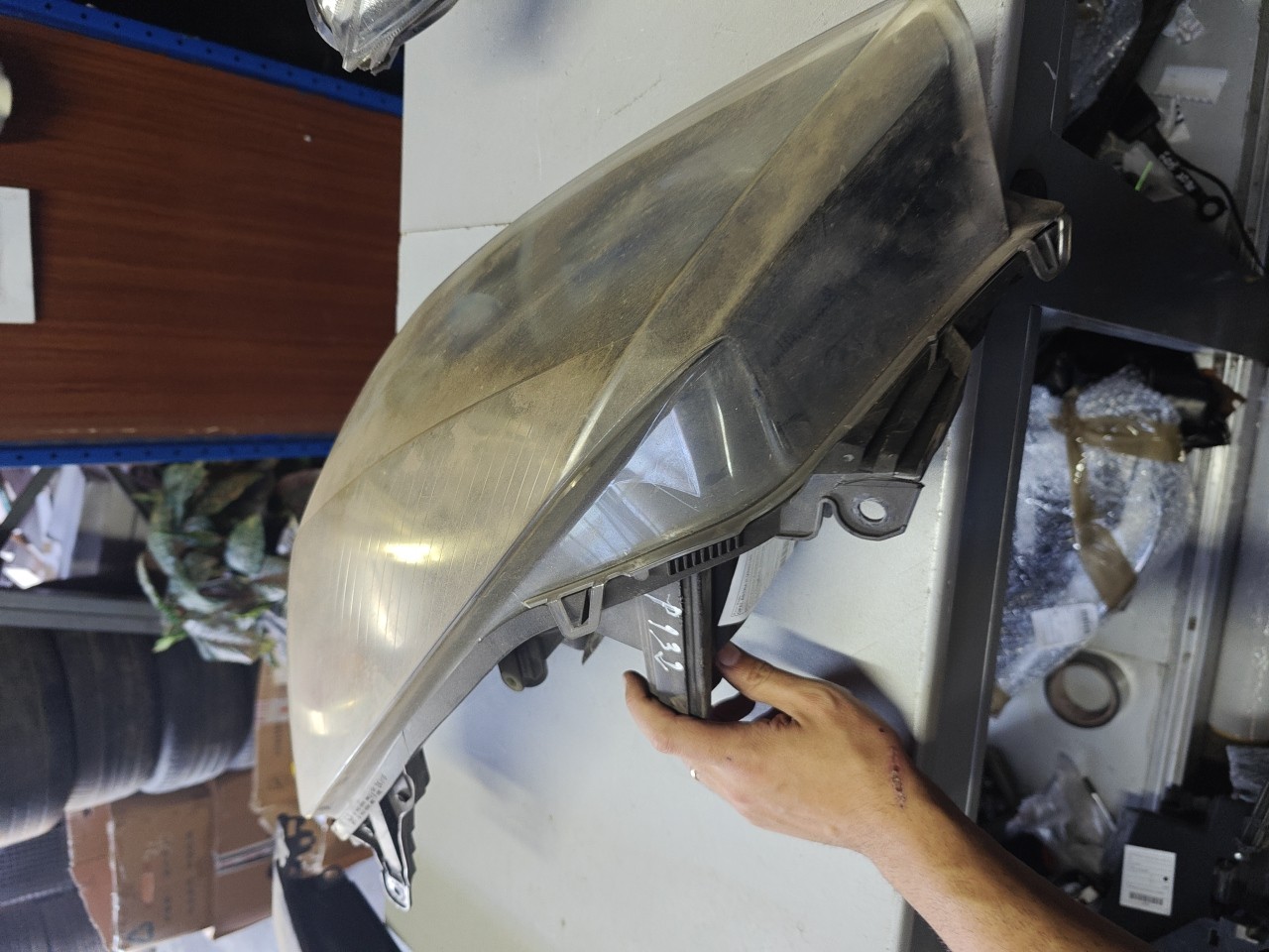 Farol Frente Esquerdo / Otica Esquerda OPEL ASTRA H (A04) | 04 - 14 Imagem-12 Farol Frente Esquerdo / Otica Esquerda OPEL ASTRA H (A04) | 04 - 14 Imagem-12