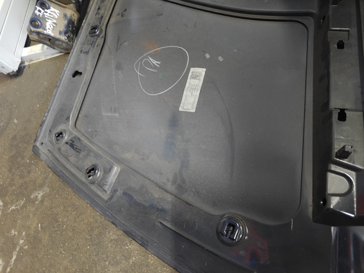 Placa da Porta Tras Direita BMW i3 (I01) | 13 -  Imagem-6 Placa da Porta Tras Direita BMW i3 (I01) | 13 -  Imagem-6
