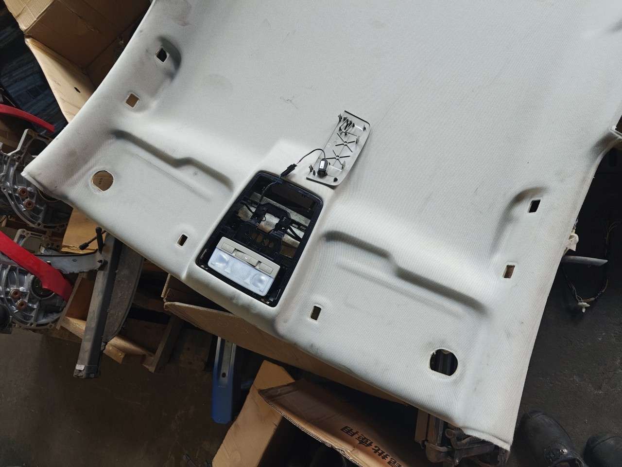 Cupula / Forro do Teto revestimento interior OPEL ASTRA J Sports Tourer (P10) | 10 - 15 Imagem-1 Cupula / Forro do Teto revestimento interior OPEL ASTRA J Sports Tourer (P10) | 10 - 15 Imagem-1