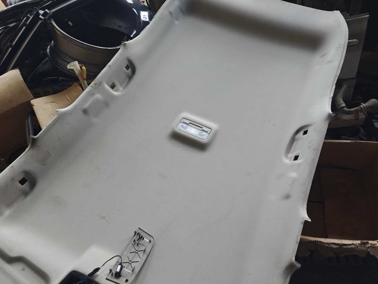Cupula / Forro do Teto revestimento interior OPEL ASTRA J Sports Tourer (P10) | 10 - 15 Imagem-2 Cupula / Forro do Teto revestimento interior OPEL ASTRA J Sports Tourer (P10) | 10 - 15 Imagem-2