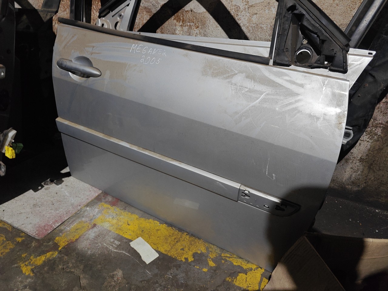 Porta Frente Direita nua RENAULT MEGANE II (BM0/1_, CM0/1_) | 01 - 12 Imagem-2