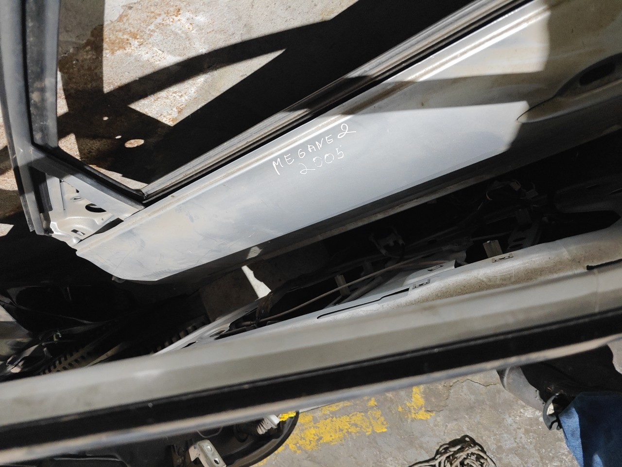 Porta Frente Esquerda nua RENAULT MEGANE II (BM0/1_, CM0/1_) | 01 - 12 Imagem-1