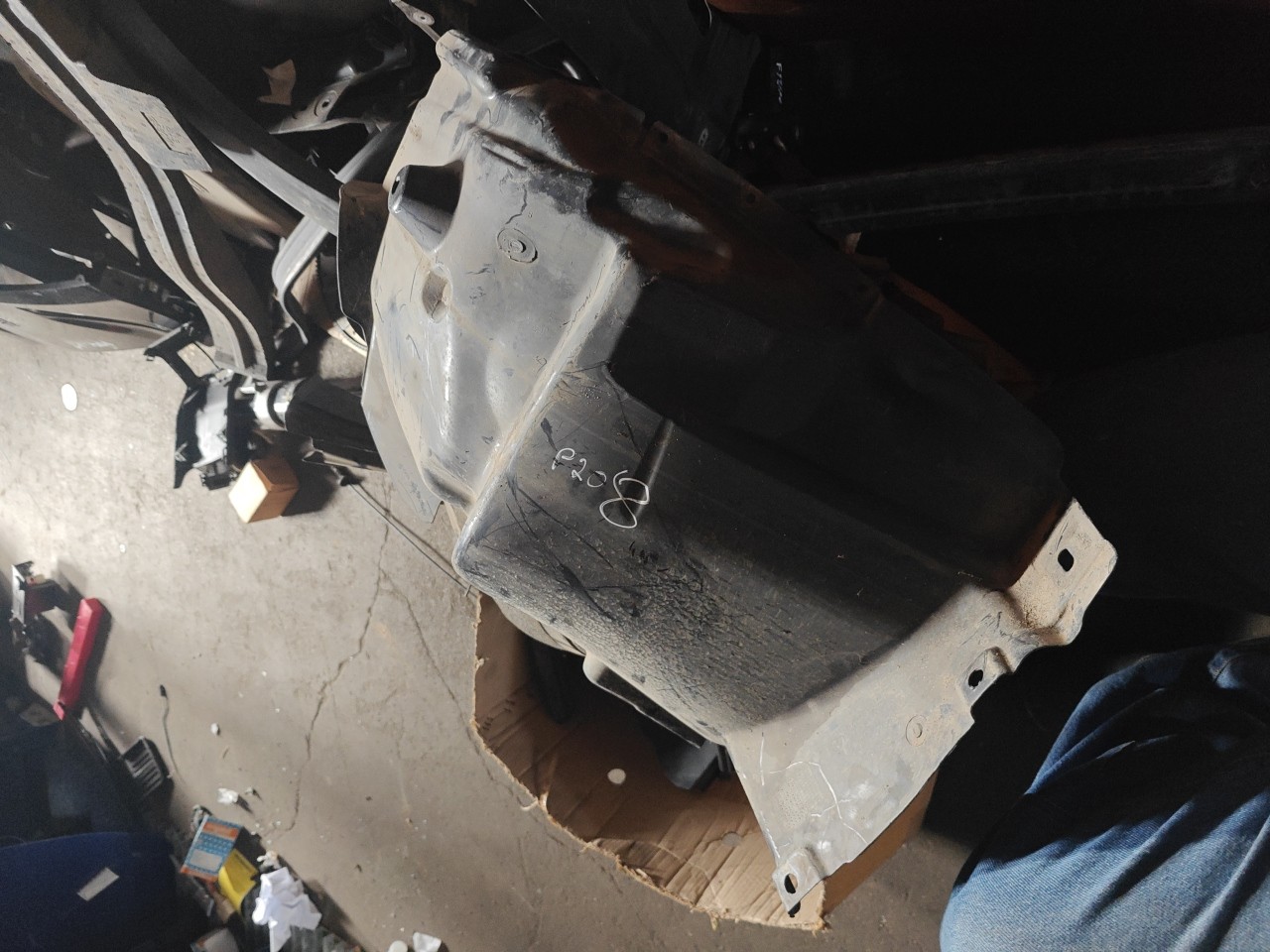 Parte de Trás da Cava de Roda Frente Direita BMW 1 (E87) | 03 - 13