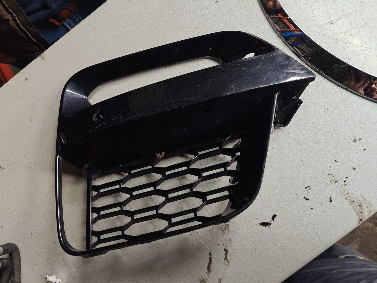Grelha do Farol de Nevoeiro Frente Direito BMW X3 (G01, F97) | 17 - 