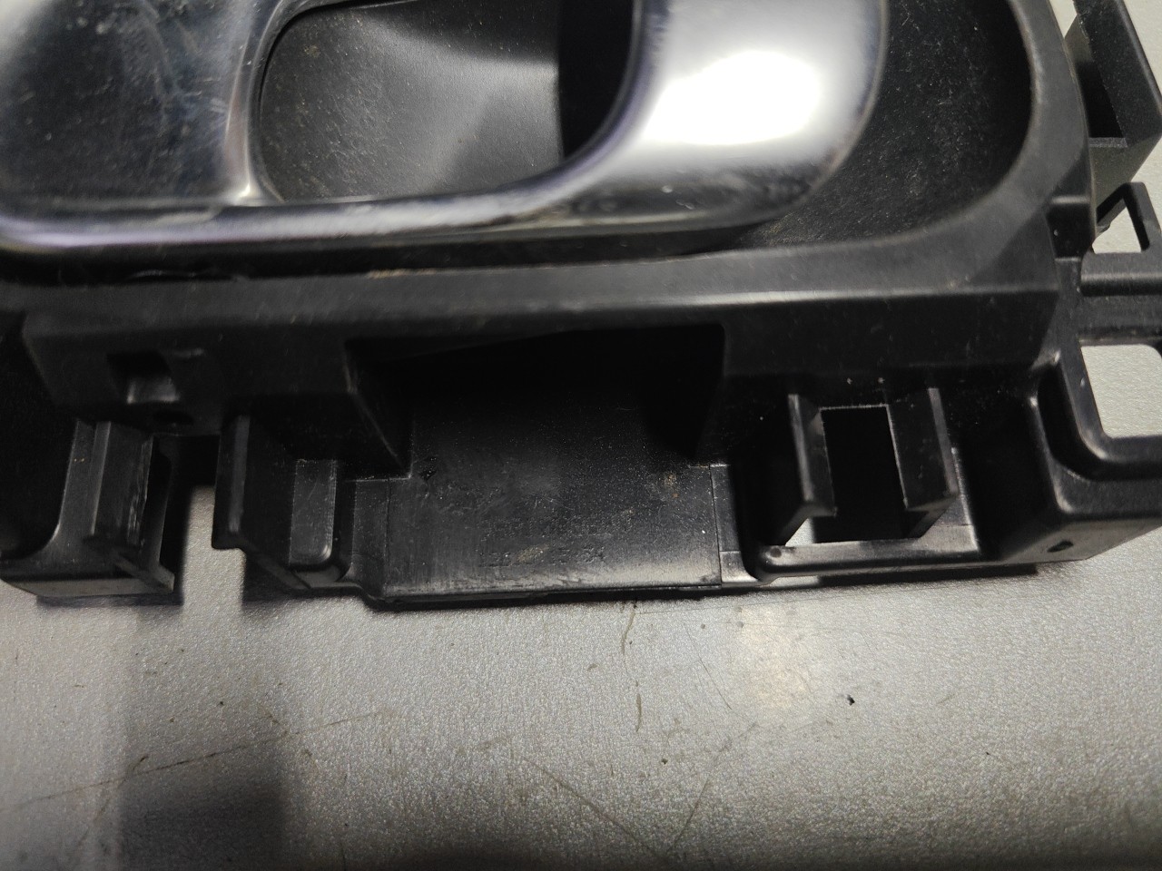 Puxador Interior Porta Frente Esquerda CITROEN C4 CACTUS | 14 -  Imagem-2