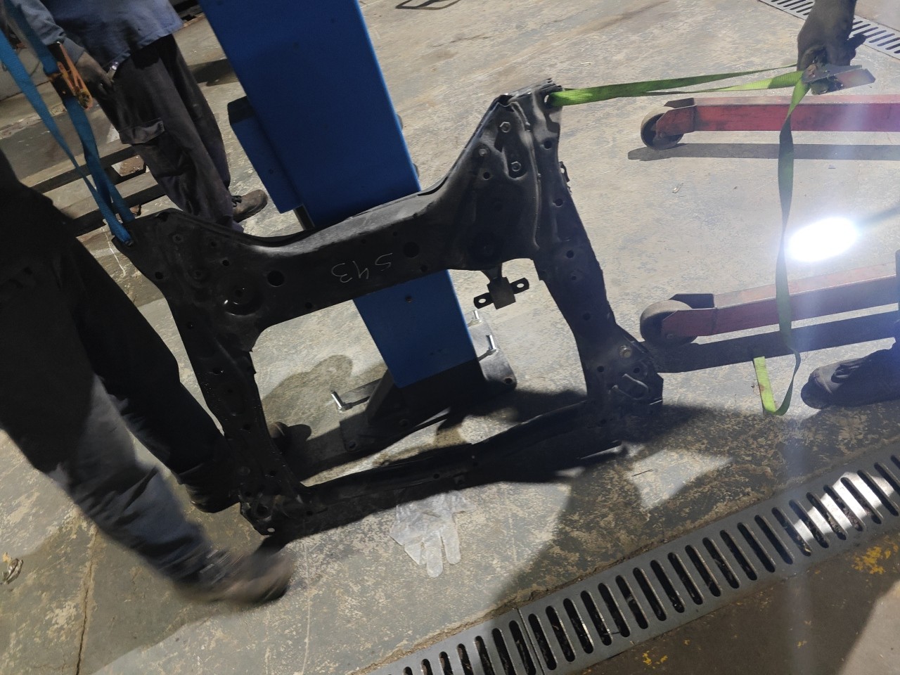 Charriot Frente / Ponte Frontal charrion HONDA CIVIC IX (FK) | 12 - 