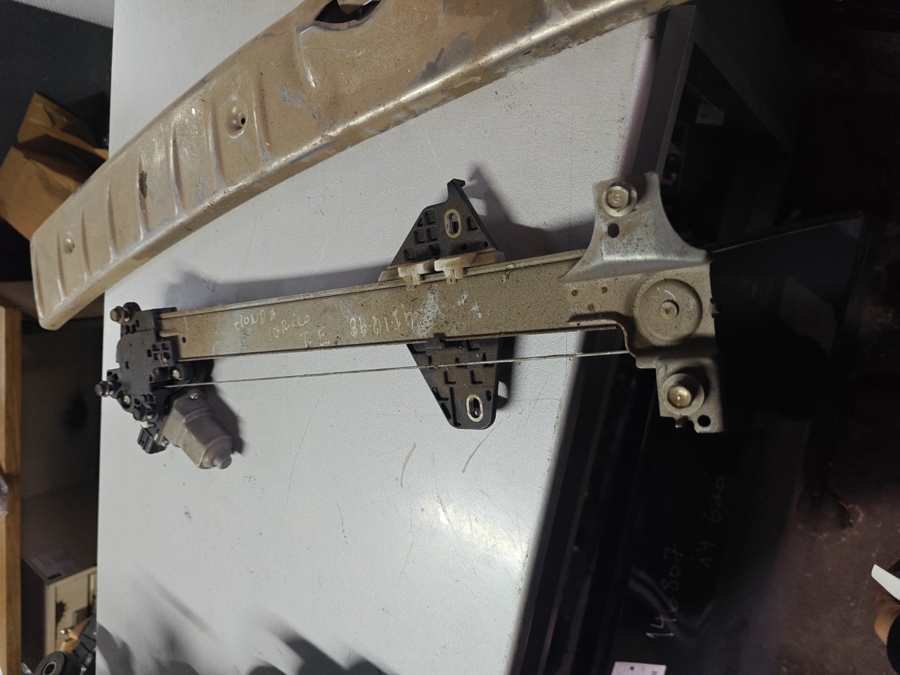 Elevador de Vidro Tras Esquerdo HONDA CIVIC VIII três volumes (FD, FA) | 05 - 