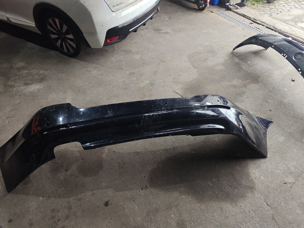 Parachoques Trás / Para Choques traseiro nu BMW 5 (F10) | 09 - 16