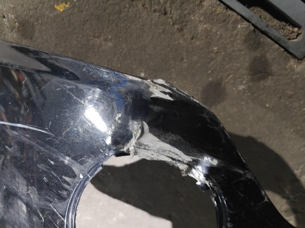 Parte de Cima do Parachoques Frente BMW X3 (E83) | 03 - 11 Imagem-8 Parte de Cima do Parachoques Frente BMW X3 (E83) | 03 - 11 Imagem-8