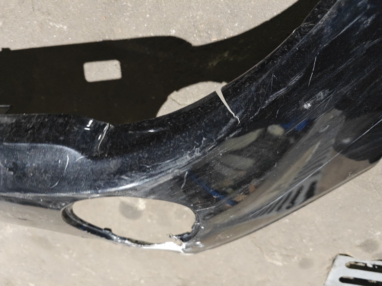 Parte de Cima do Parachoques Frente BMW X3 (E83) | 03 - 11 Imagem-11 Parte de Cima do Parachoques Frente BMW X3 (E83) | 03 - 11 Imagem-11