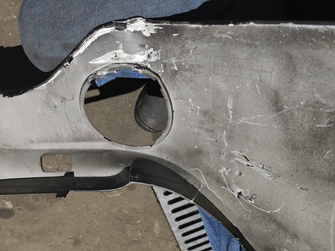 Parte de Cima do Parachoques Frente BMW X3 (E83) | 03 - 11 Imagem-15 Parte de Cima do Parachoques Frente BMW X3 (E83) | 03 - 11 Imagem-15