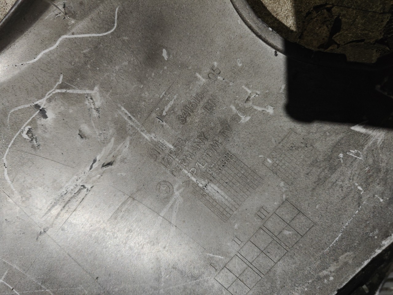 Parte de Cima do Parachoques Frente BMW X3 (E83) | 03 - 11 Imagem-18 Parte de Cima do Parachoques Frente BMW X3 (E83) | 03 - 11 Imagem-18