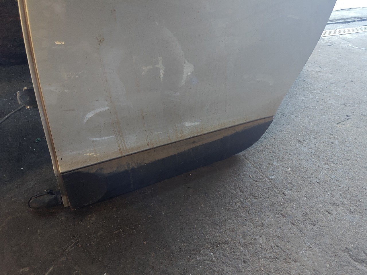 Porta Tras Esquerda nua RENAULT MEGANE III Hatchback (BZ0/1_) | 08 -  Imagem-1