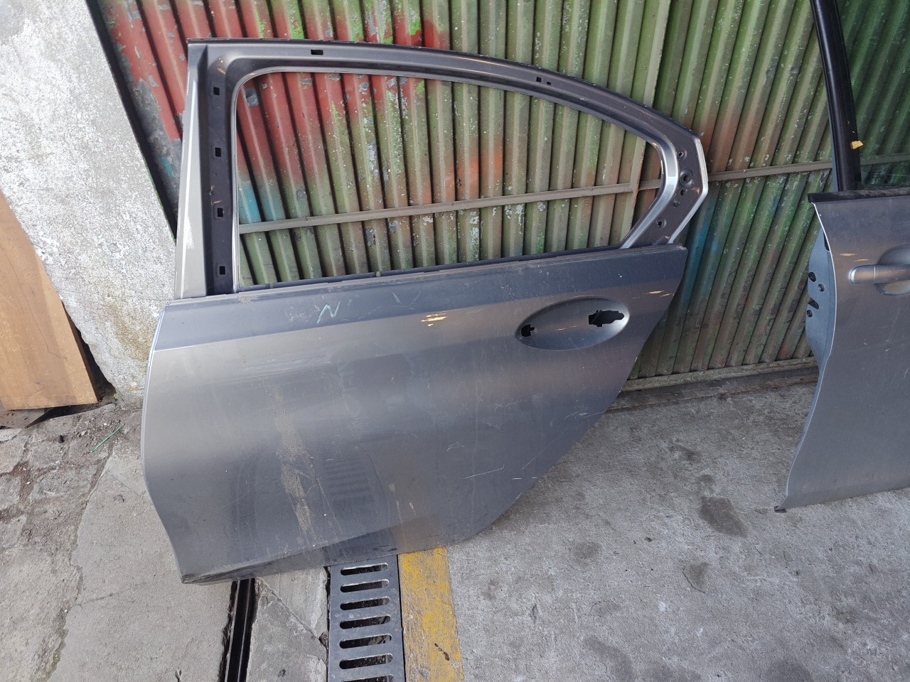 Porta Tras Esquerda nua BMW 1 (F40) | 19 - 