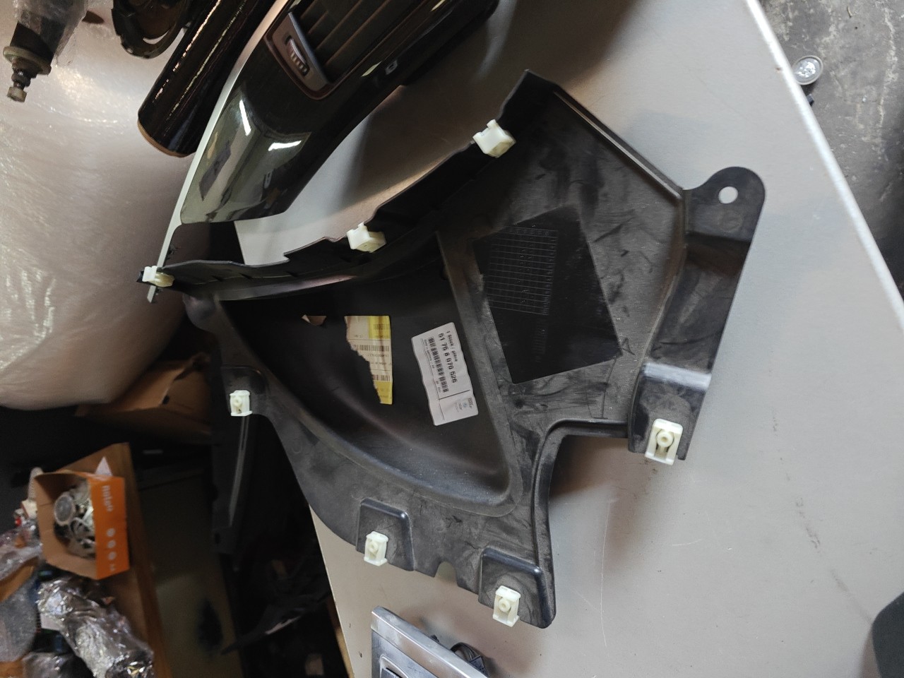 Triangulo da Cava de Roda Frente Direita RENAULT Clio II (BB0/1/2_, CB0/1/2_)