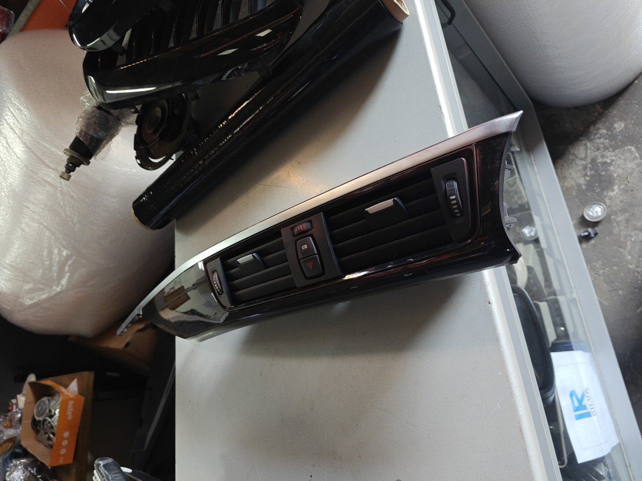Friso do Tablier BMW 3 (F30, F80) | 11 - 18
