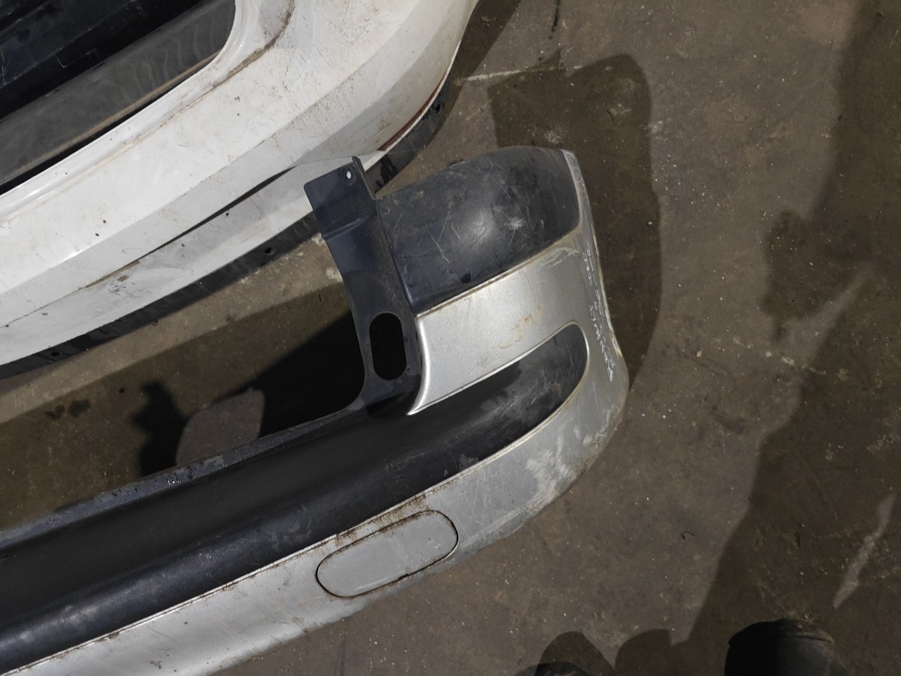 Parachoques Trás / Para Choques traseiro nu RENAULT ESPACE III (JE0_) | 96 - 02 Imagem-4