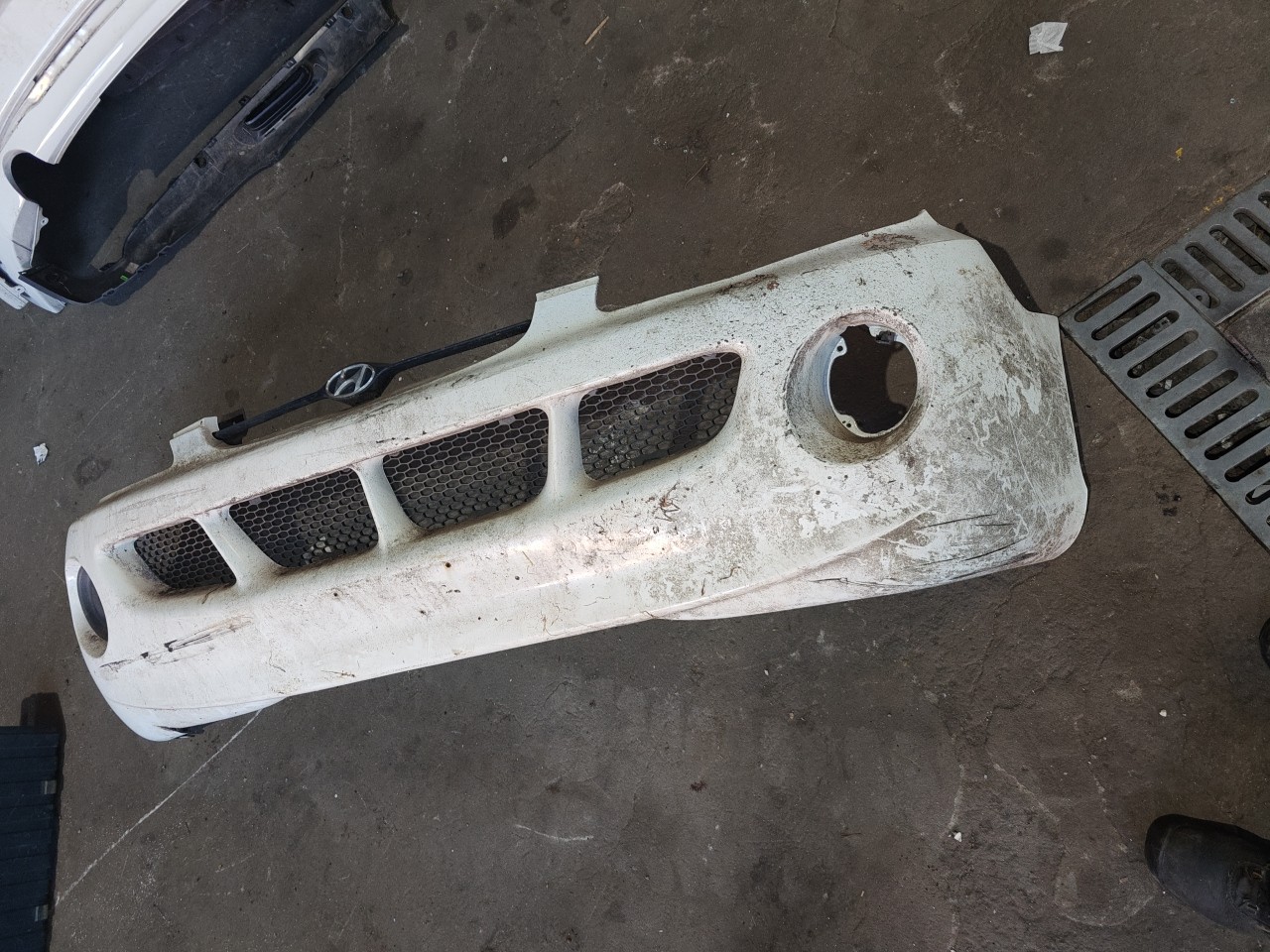 Parachoques Frente / Para Choques Frontal nu HYUNDAI H-1 / STAREX Veículo multiuso (A1) | 97 - 