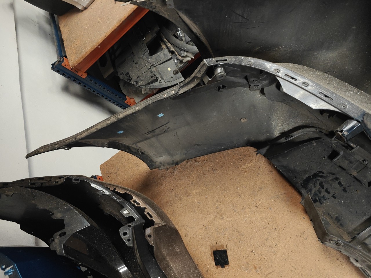 Parachoques Trás / Para Choques traseiro nu BMW 5 (E60) | 01 - 10 Imagem-7 Parachoques Trás / Para Choques traseiro nu BMW 5 (E60) | 01 - 10 Imagem-7