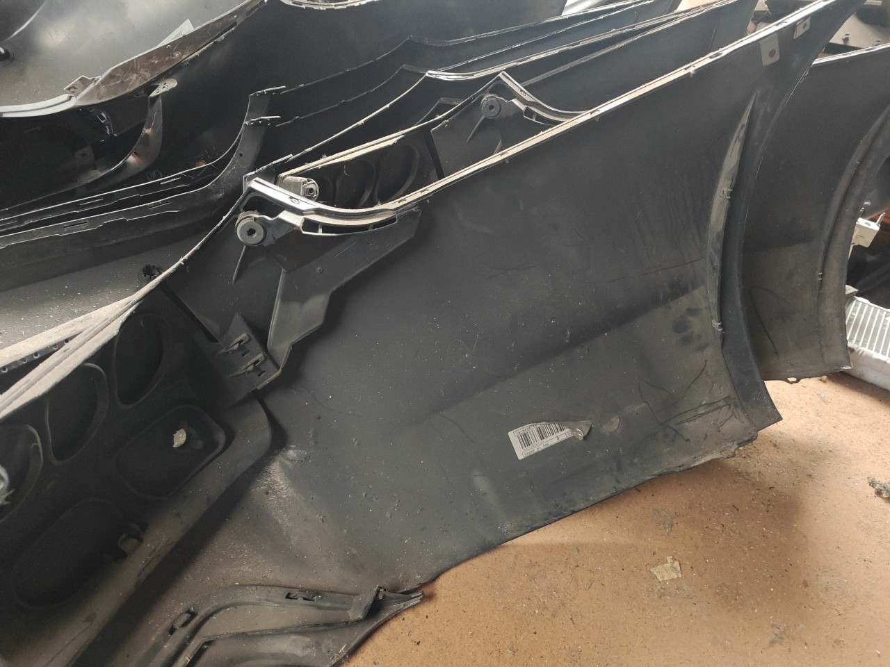 Parachoques Trás / Para Choques traseiro nu BMW 5 (E60) | 01 - 10 Imagem-14 Parachoques Trás / Para Choques traseiro nu BMW 5 (E60) | 01 - 10 Imagem-14