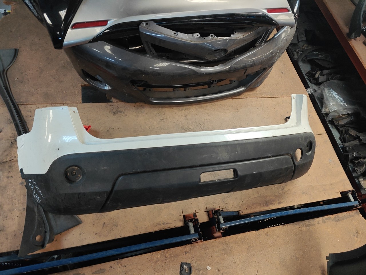 Parachoques Trás / Para Choques traseiro nu NISSAN QASHQAI / QASHQAI +2 I (J10, NJ10, JJ10E) | 06 - 14