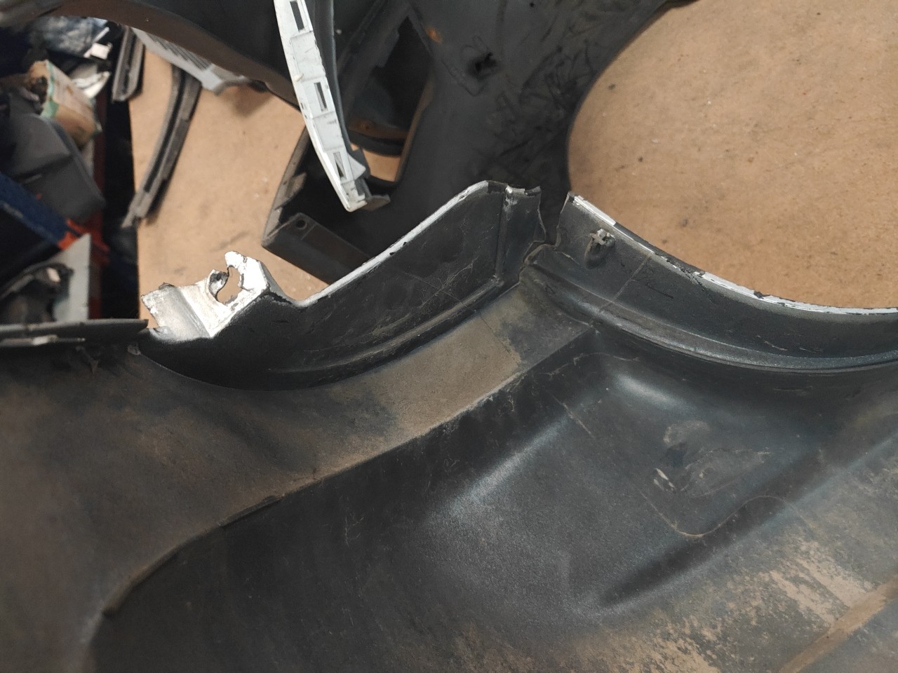 Parachoques Trás / Para Choques traseiro nu CITROEN XSARA PICASSO (N68) | 99 - 12 Imagem-9 Parachoques Trás / Para Choques traseiro nu CITROEN XSARA PICASSO (N68) | 99 - 12 Imagem-9