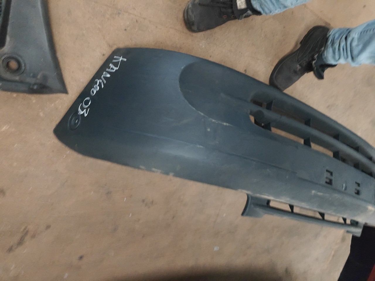 Parachoques Frente / Para Choques Frontal nu RENAULT KANGOO (KC0/1_) | 97 -  Imagem-4