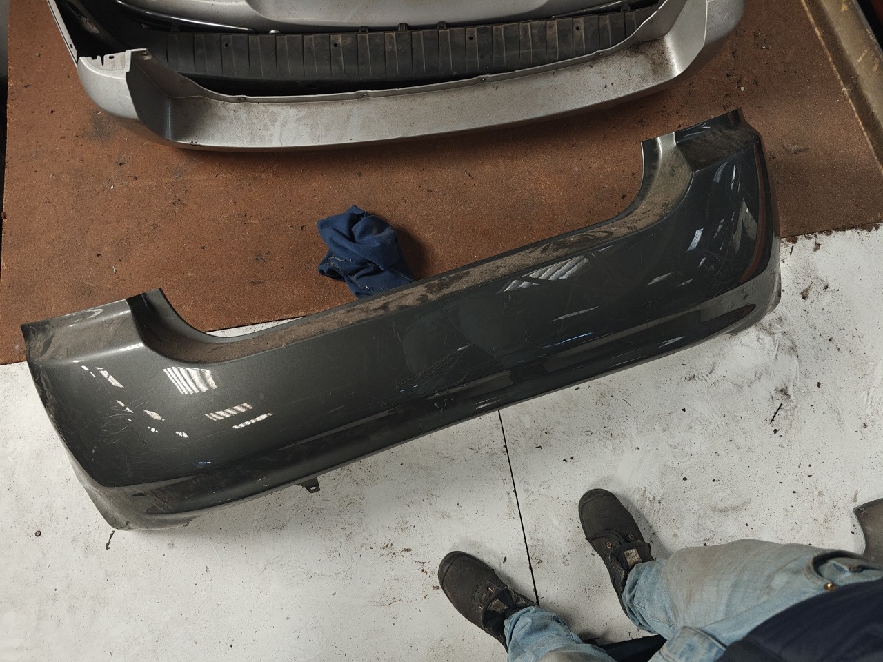 Parachoques Trás / Para Choques traseiro nu TOYOTA COROLLA (_E12_) | 01 - 07