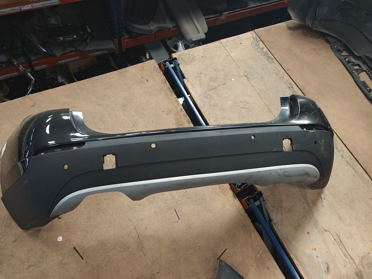 Parachoques Trás / Para Choques traseiro nu BMW X1 (E84) | 09 - 15