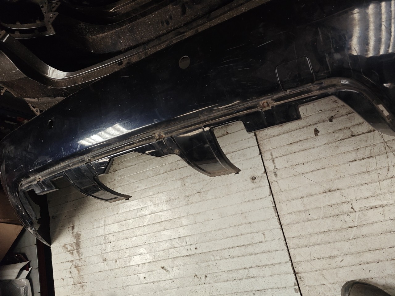 Parachoques Trás / Para Choques traseiro nu BMW 5 (E60) | 01 - 10 Imagem-2 Parachoques Trás / Para Choques traseiro nu BMW 5 (E60) | 01 - 10 Imagem-2