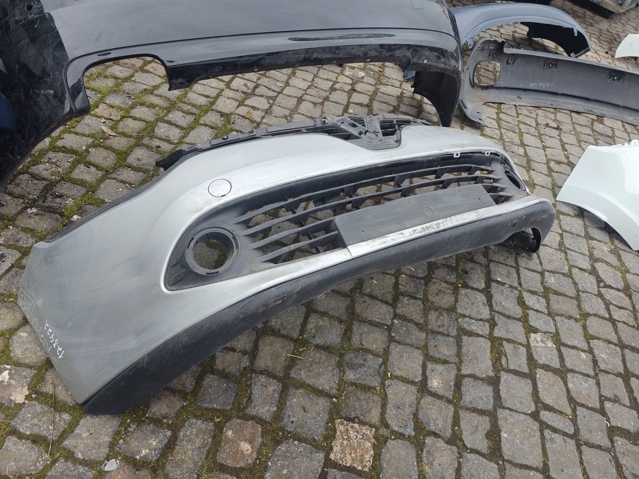 Parachoques Frente / Para Choques Frontal nu RENAULT CLIO IV (BH_) | 12 -  Imagem-3