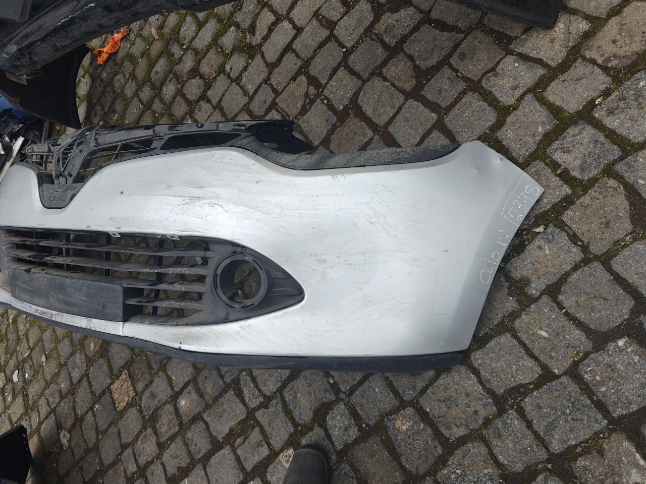 Parachoques Frente / Para Choques Frontal nu RENAULT CLIO IV (BH_) | 12 -  Imagem-4