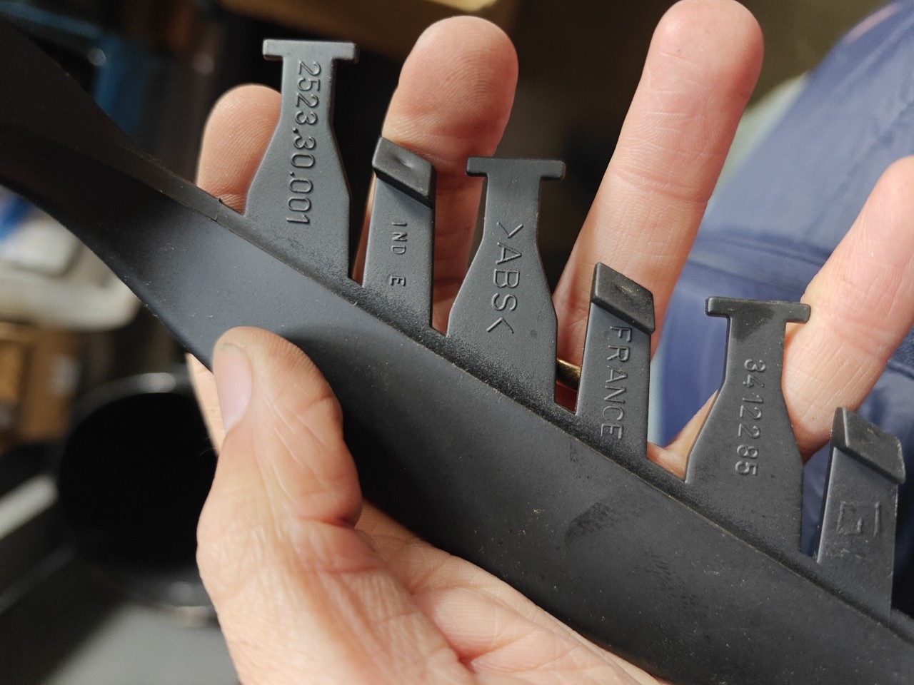 Aro da Capa do Espelho Retrovisor Esquerdo BMW X3 (E83) | 03 - 11 Imagem-3 Aro da Capa do Espelho Retrovisor Esquerdo BMW X3 (E83) | 03 - 11 Imagem-3