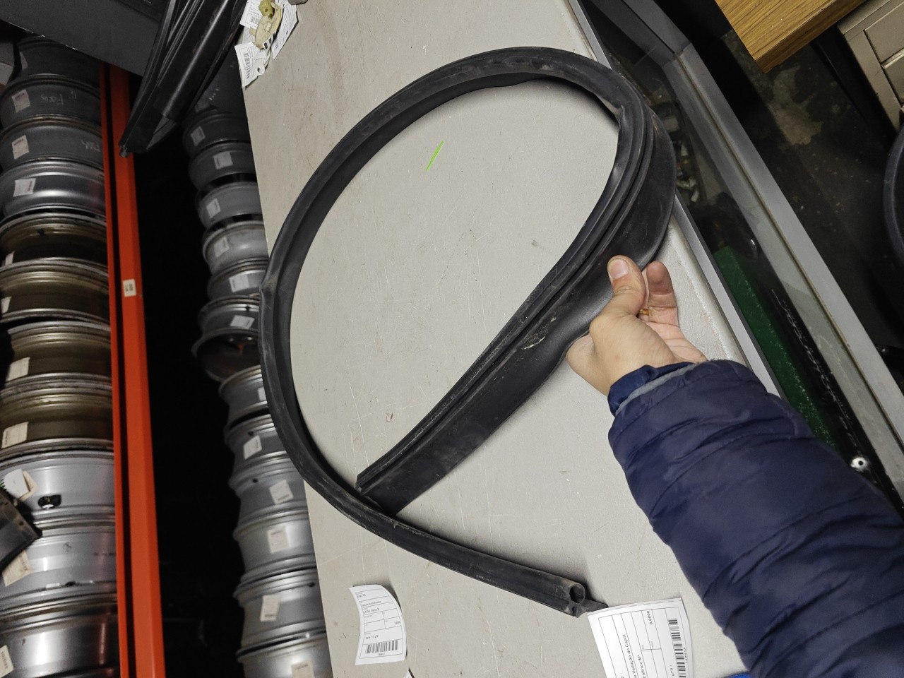 Borracha de Vedação do Capot BMW i7 G70